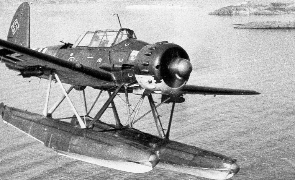 Arado Ar 196A-2 over a bay court in Crete
