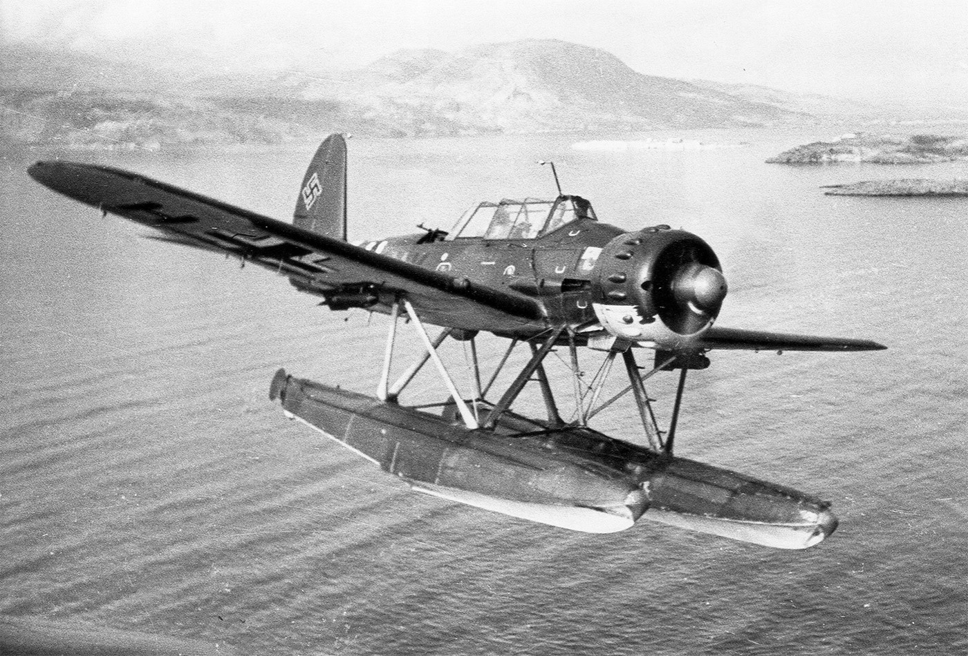 Arado Ar 196A-2 over a bay court in Crete