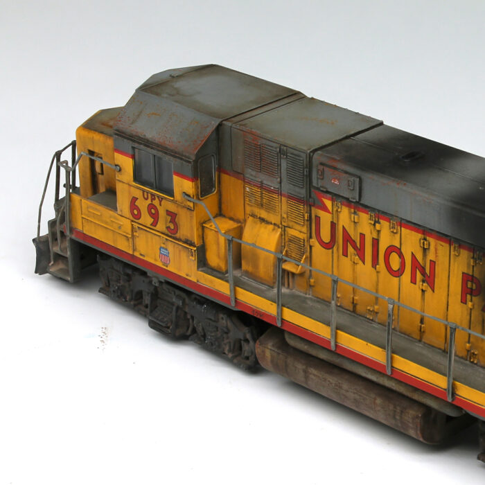 GP-15-1 Union Pacific Locomotive | H0 scale pro-built model for sale