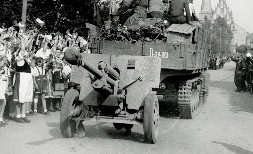 Captured German Mercedes Maultier to pull a ZiS-3 gun in Rakovník