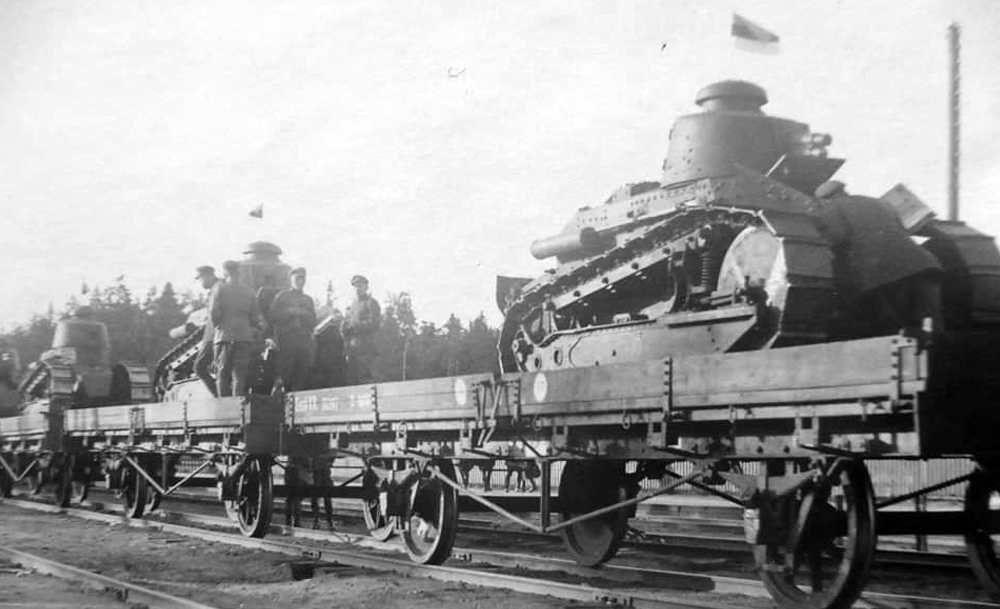 Estonian Renault FT-17 tanks being transported via train in the 1930s