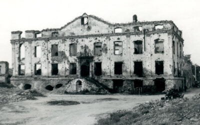 Narva's Town Hall after the Soviet bombing in 1944.